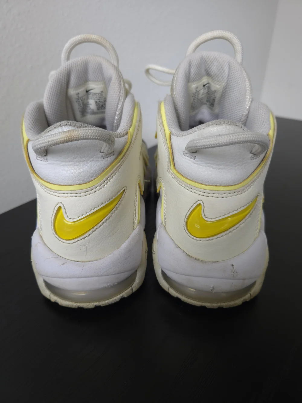 Nike Retro 'Air More Uptempo' Women's Sneakers Light Citron DM3035 Size 9
